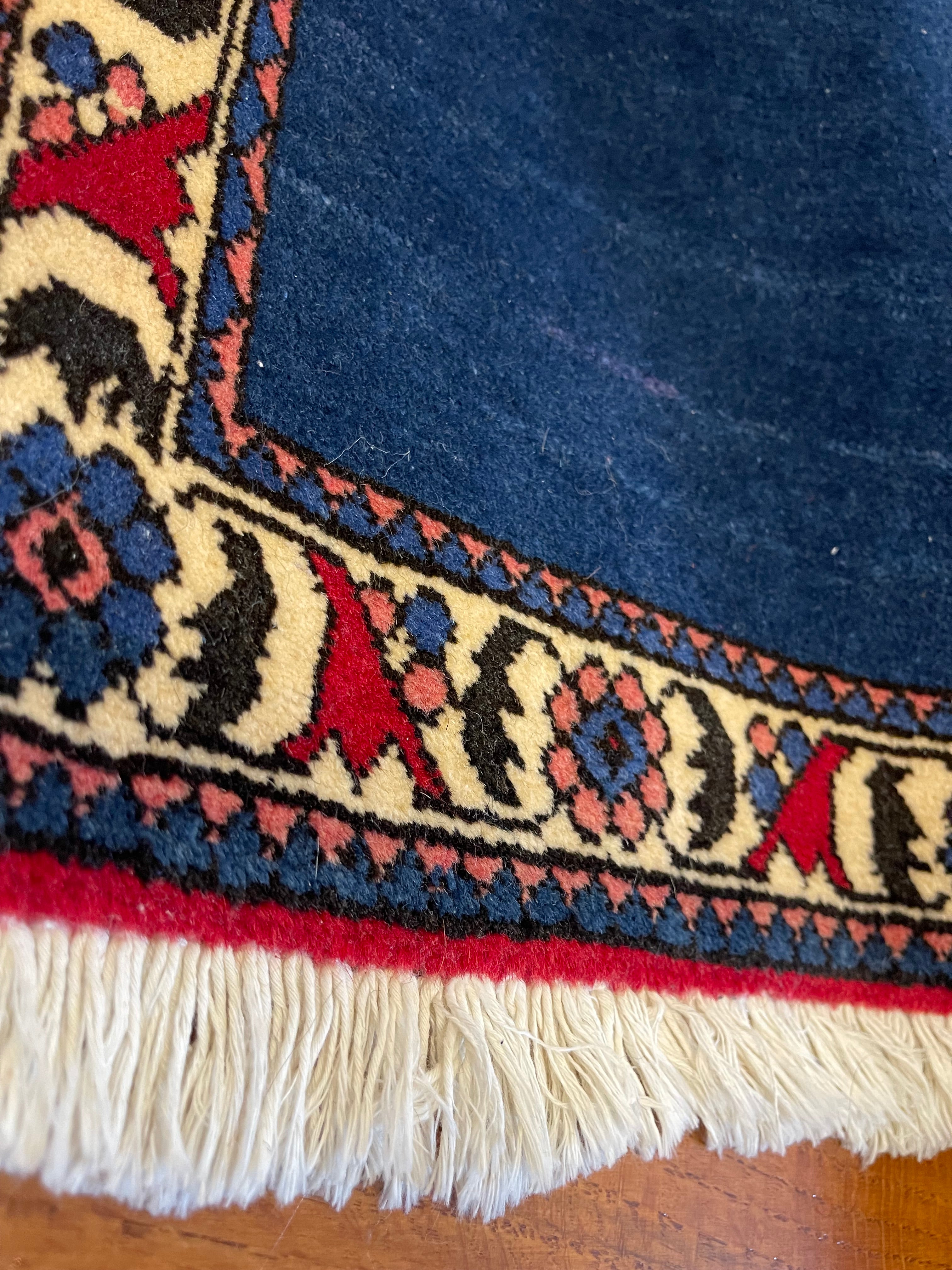 Hand knotted Persian Gabbeh Rug size 145x103cm