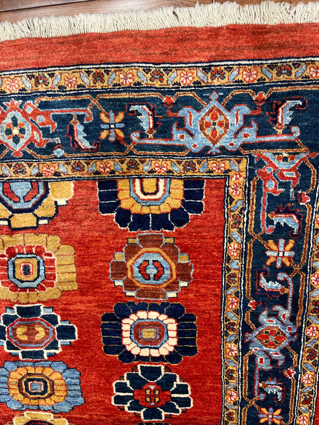 Authentic Qashqai Persian Rug -Fine  Hand- Woven Carpet