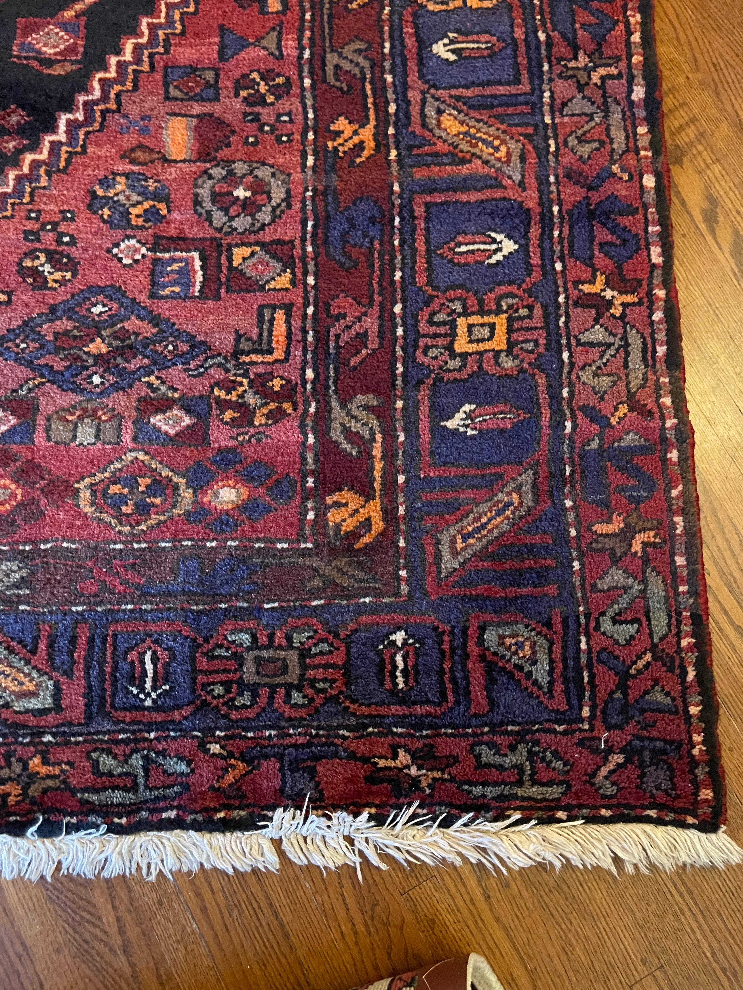 Antique Lilihan Handwoven Rug – All Wool Persian Carpet with Traditional Design