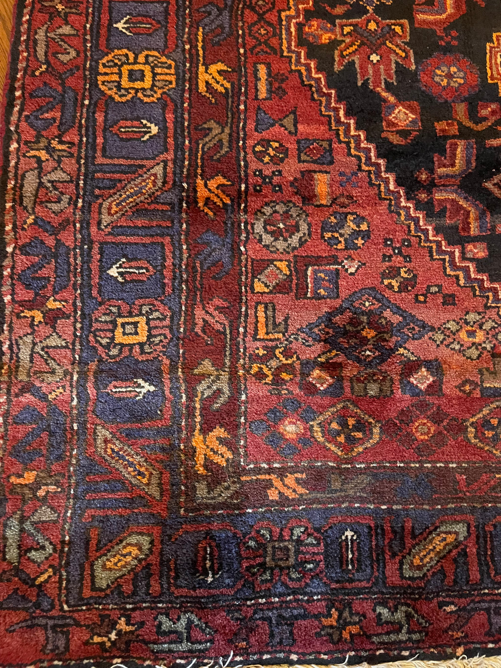 Antique Lilihan Handwoven Rug – All Wool Persian Carpet with Traditional Design