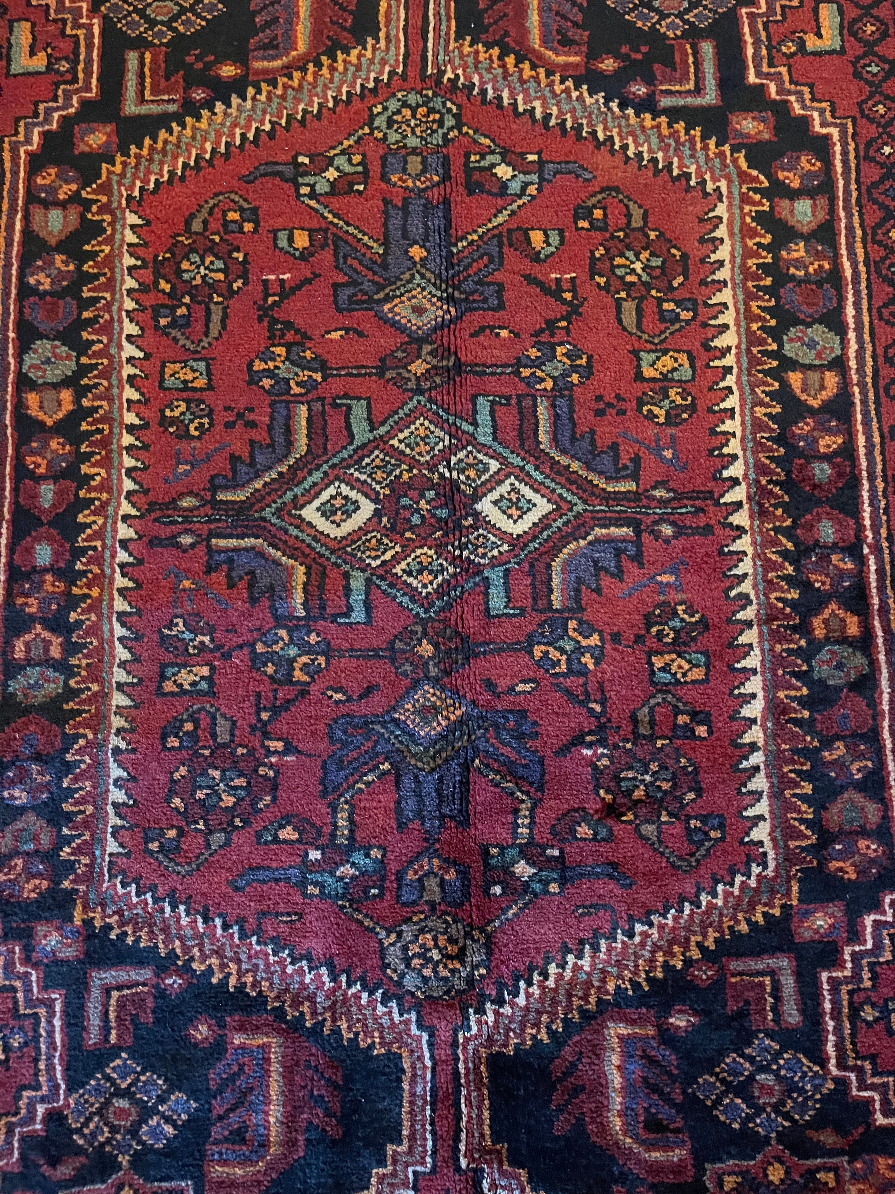 Antique Lilihan Handwoven Rug – All Wool Persian Carpet with Traditional Design