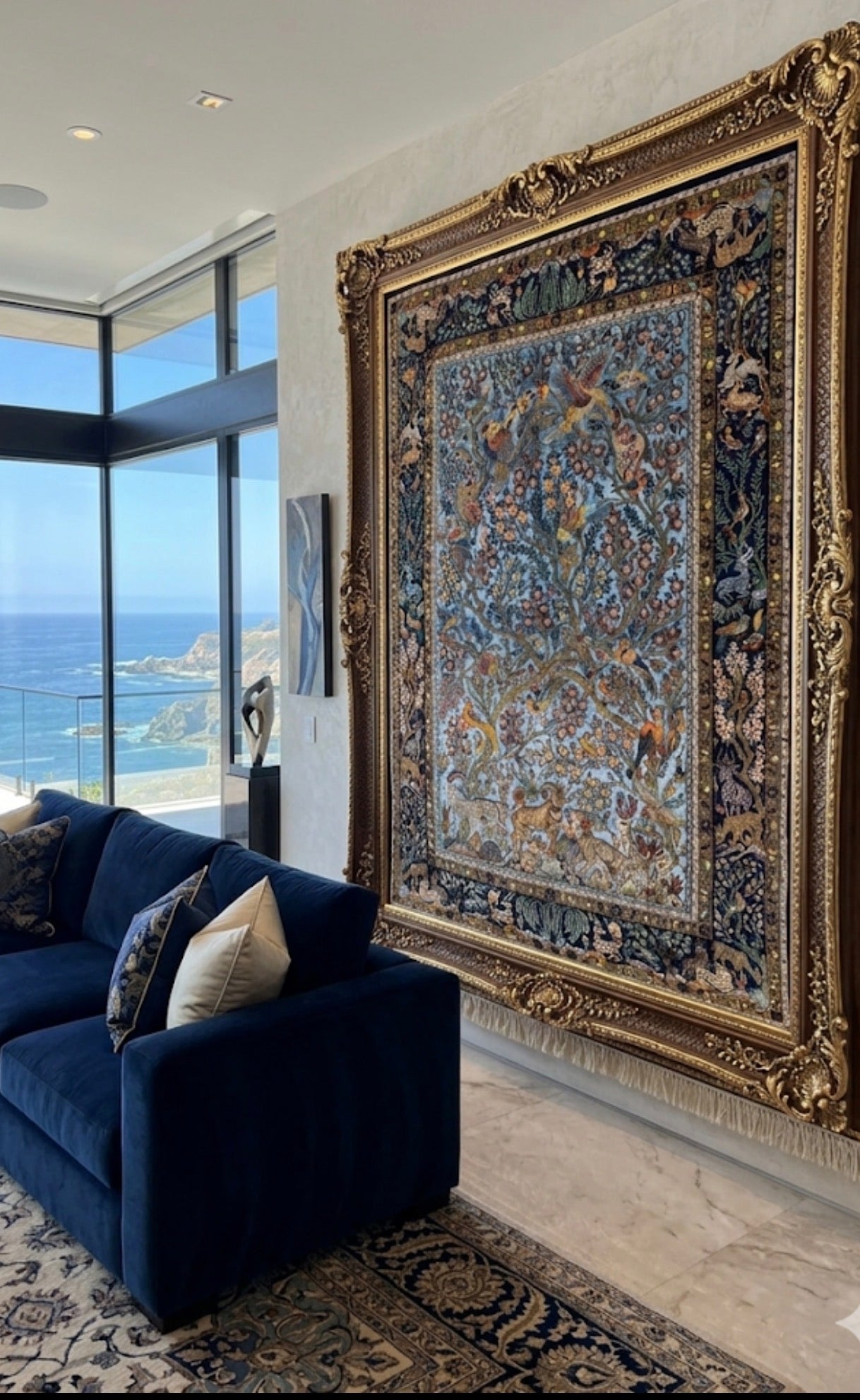 Luxury home with the  Isfahan Persian Handmade Rug -Silk & Wool- Luxury Carpet