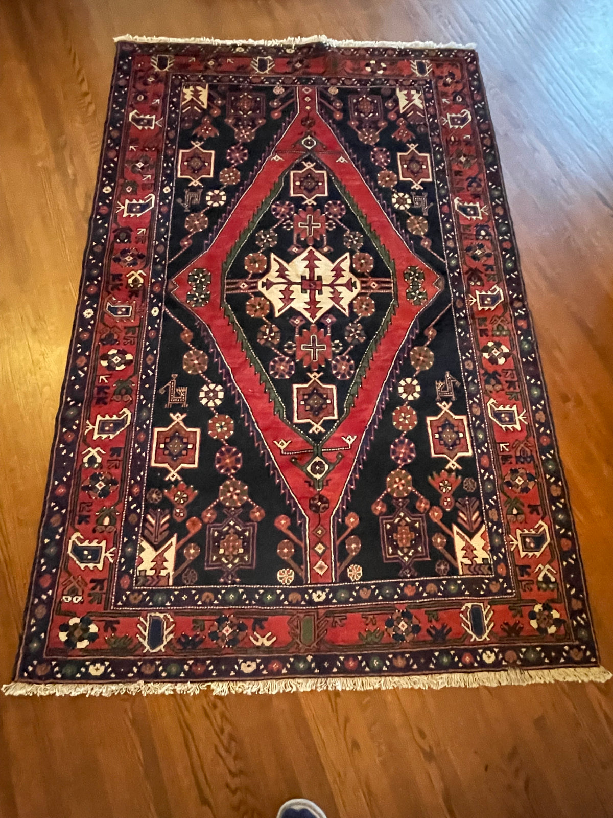 Persian Hosseinabad Hamedan Rug 150x200 cm - 50 Years Old - Hand-Knotted - Thick Pile - Excellent Condition