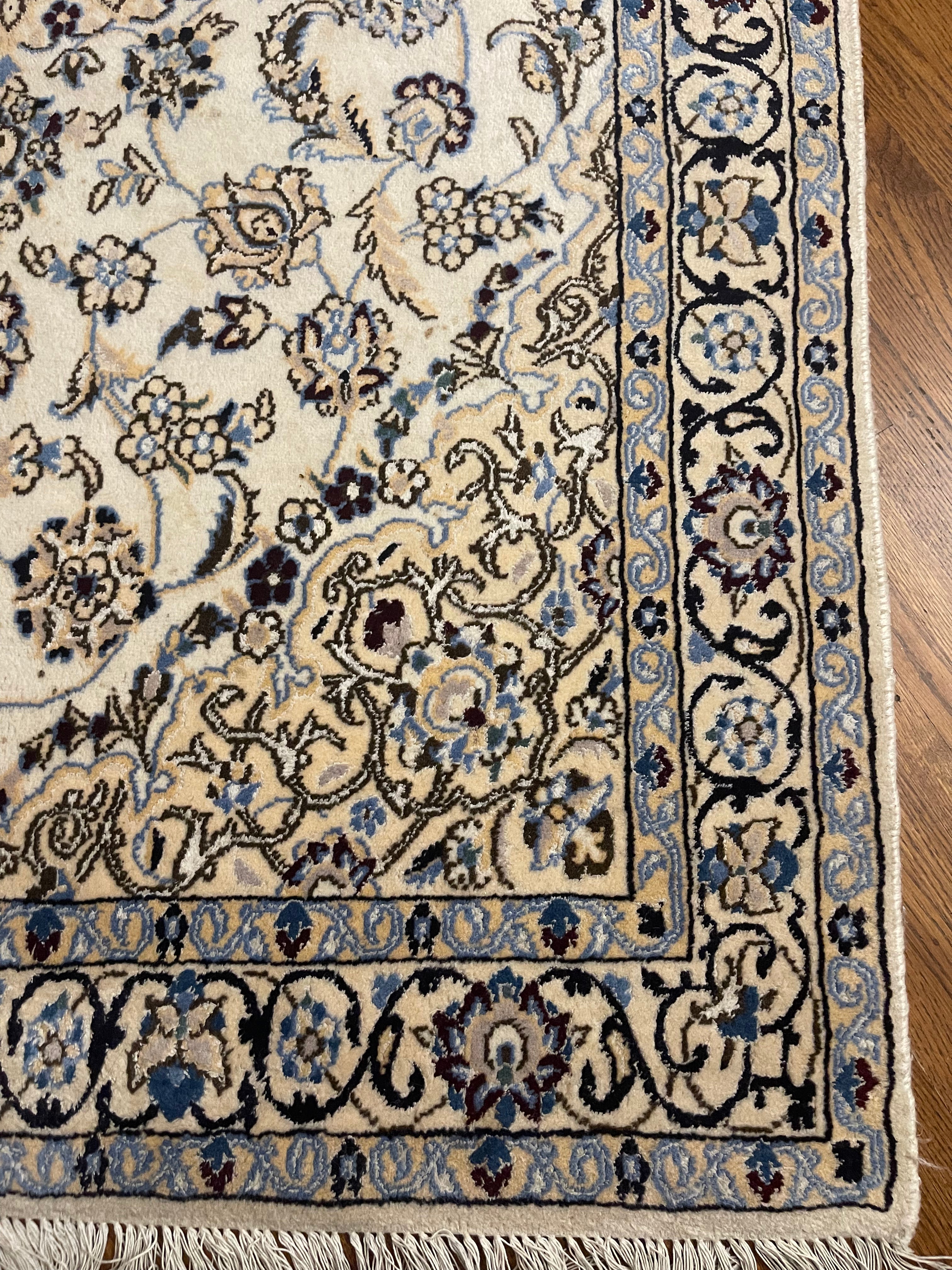 Luxury Nain Persian Rug -Handmade Wool & Silk carpet