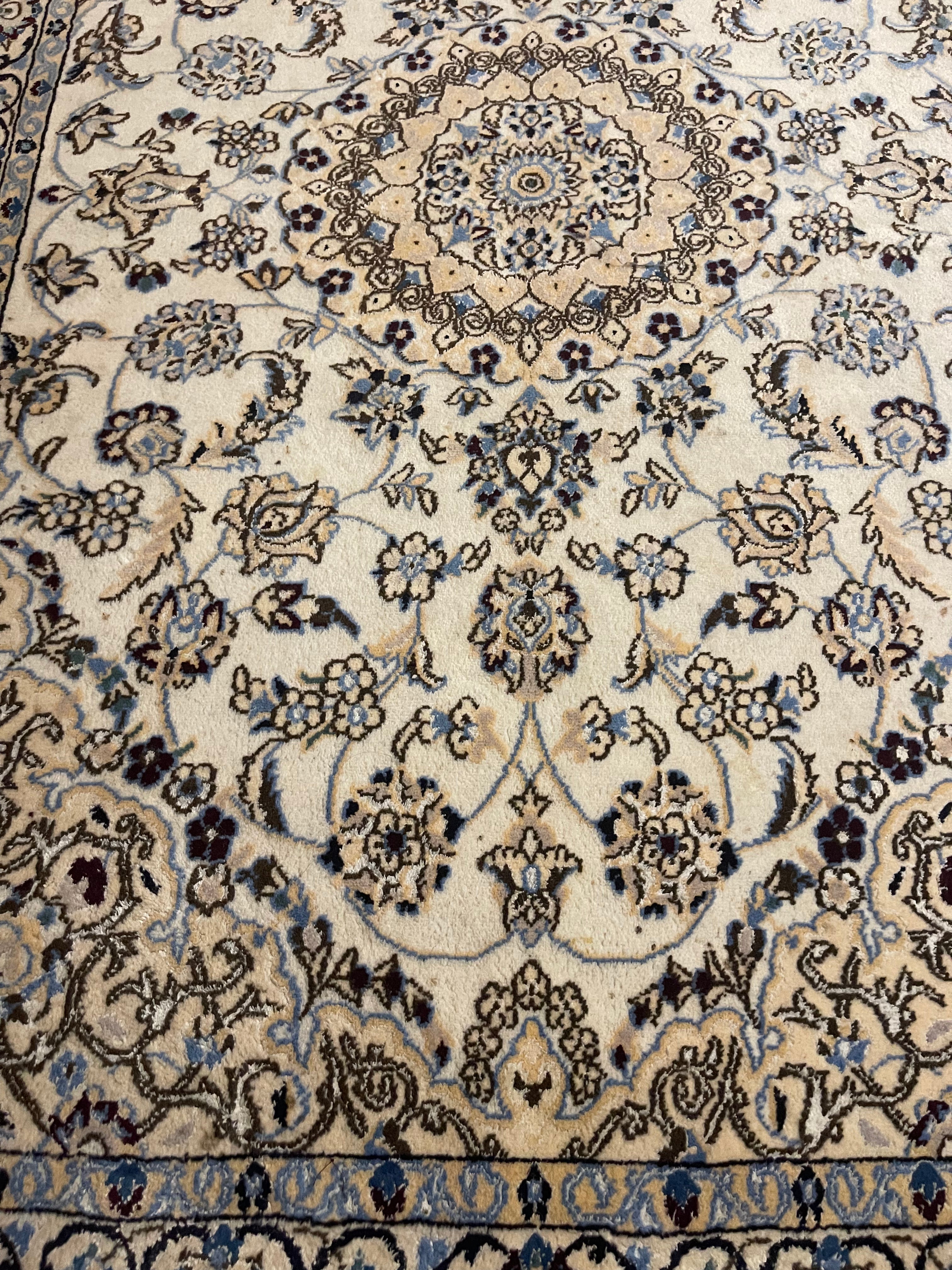 Luxury Nain Persian Rug -Handmade Wool & Silk carpet